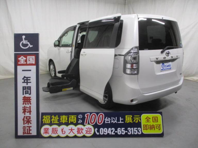 トヨタ　ヴォクシー　福祉車両･後席ｻｲﾄﾞﾘﾌﾄｱｯﾌﾟｼｰﾄ7人乗･禁煙車･Bｶﾒﾗ･PVｶﾞﾗｽ